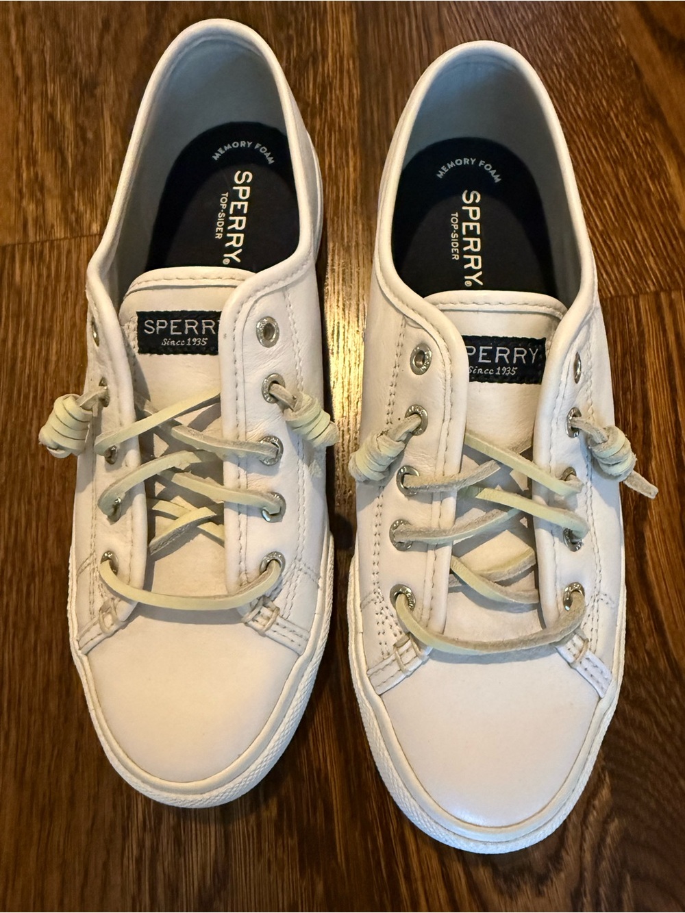 Sperry Size 8 White Low-Top Lace Sneakers - Picture 2 of 6